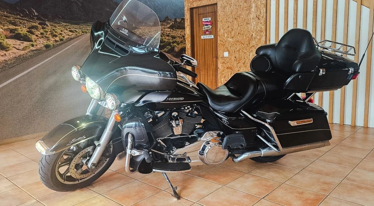 Harley-Davidson FLHTCUI  107 ELECTRA GLIDE ULTRA LIMITED Screamin&#039;Eagle