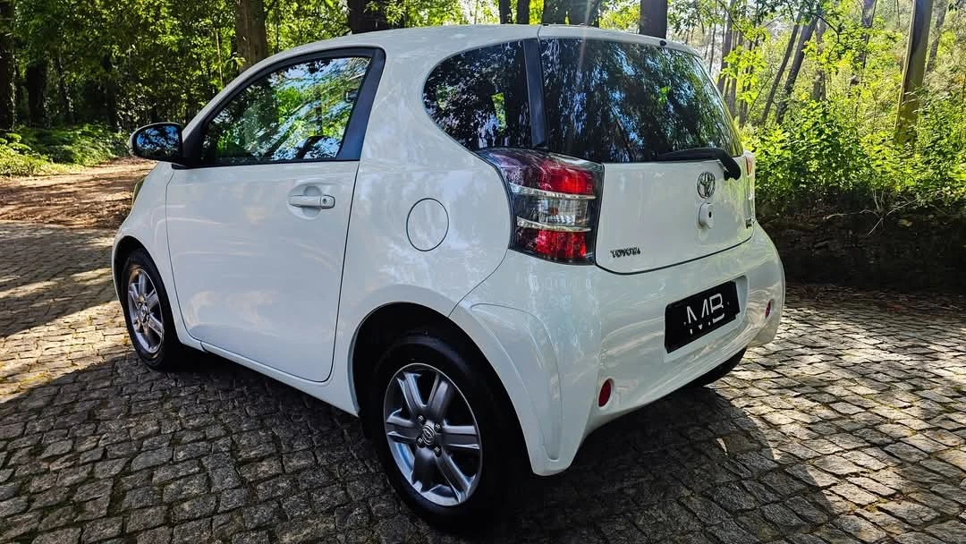 Toyota iQ 1.0 VVT-i Essential+AC
