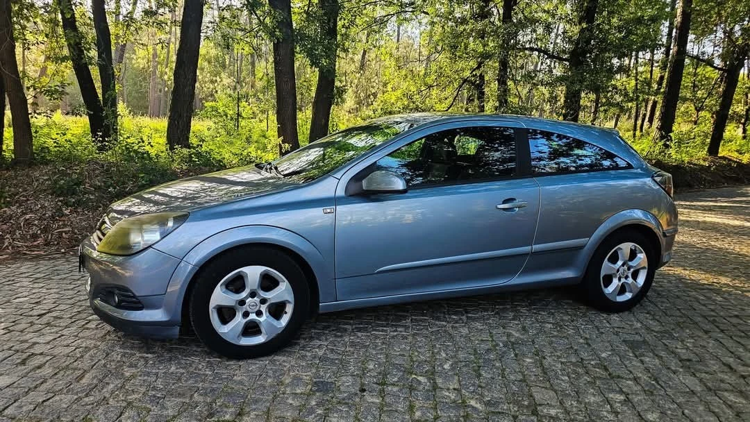 Opel Astra GTC 1.3 CDTi