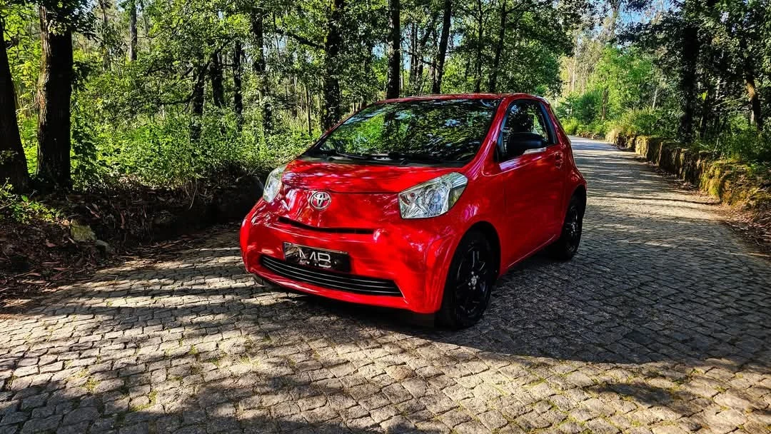 Toyota iQ 1.0 +