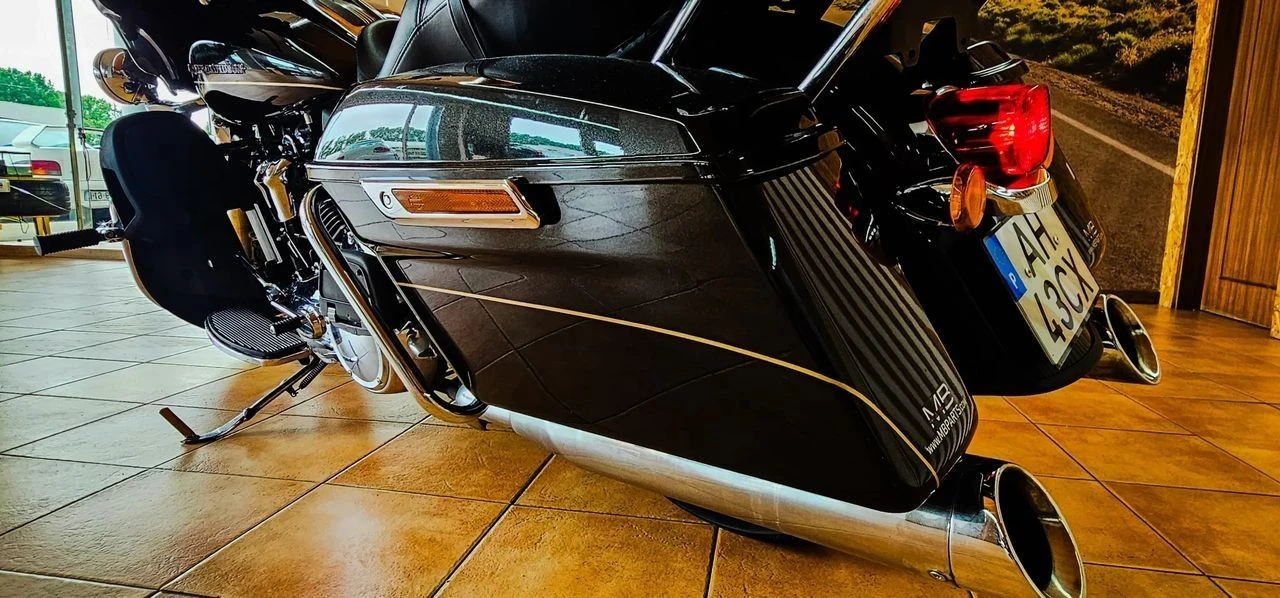 Harley-Davidson FLHTCUI  107 ELECTRA GLIDE ULTRA LIMITED Screamin&#039;Eagle