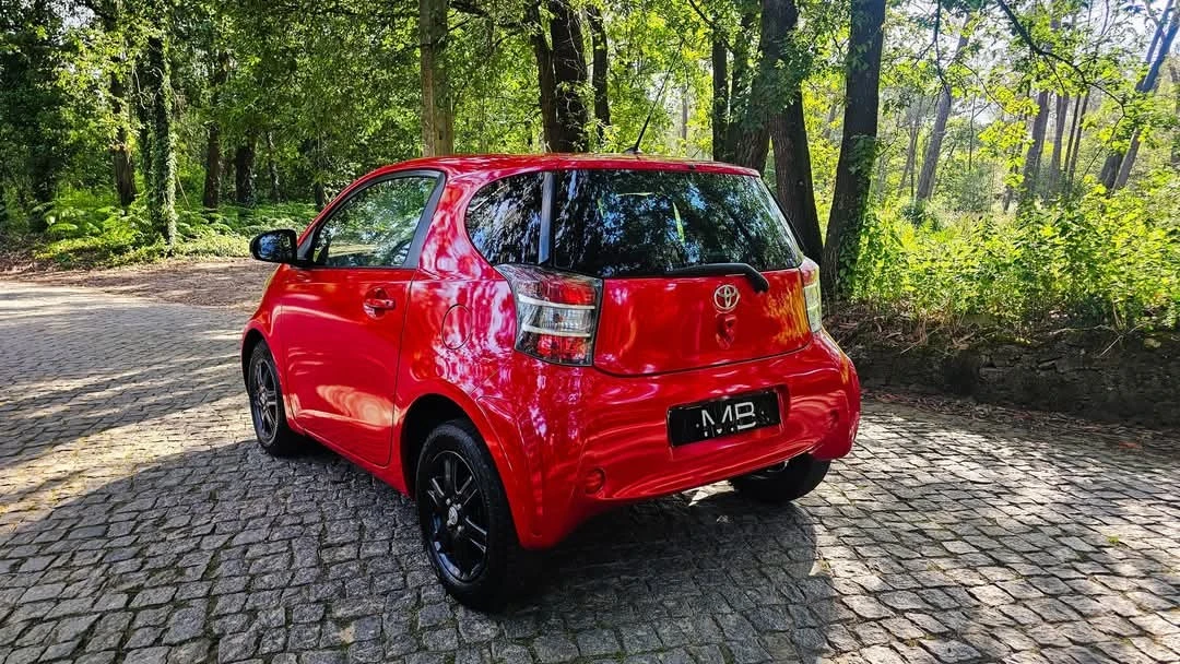 Toyota iQ 1.0 +