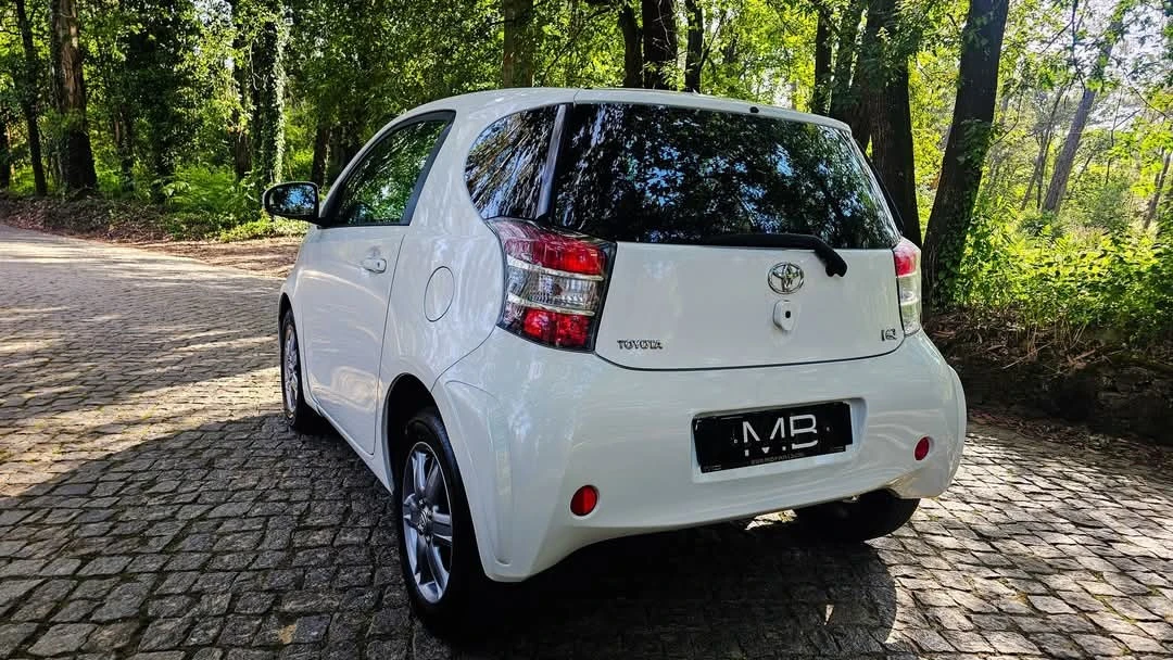 Toyota iQ 1.0 VVT-i Essential+AC