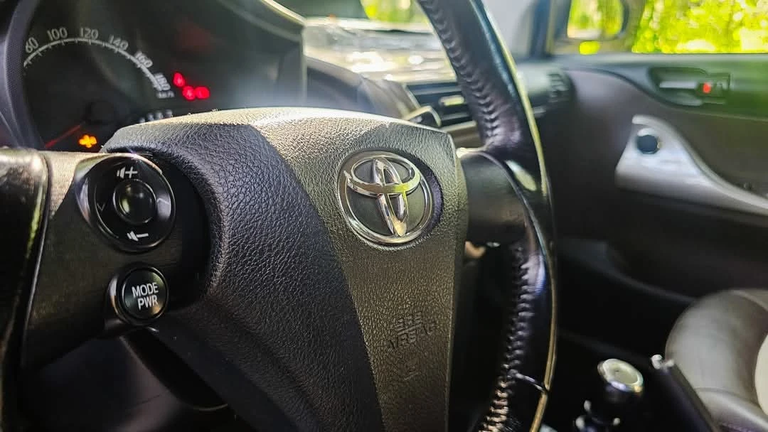 Toyota iQ 1.0 VVT-i Essential+AC