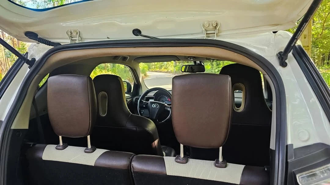 Toyota iQ 1.0 VVT-i Essential+AC