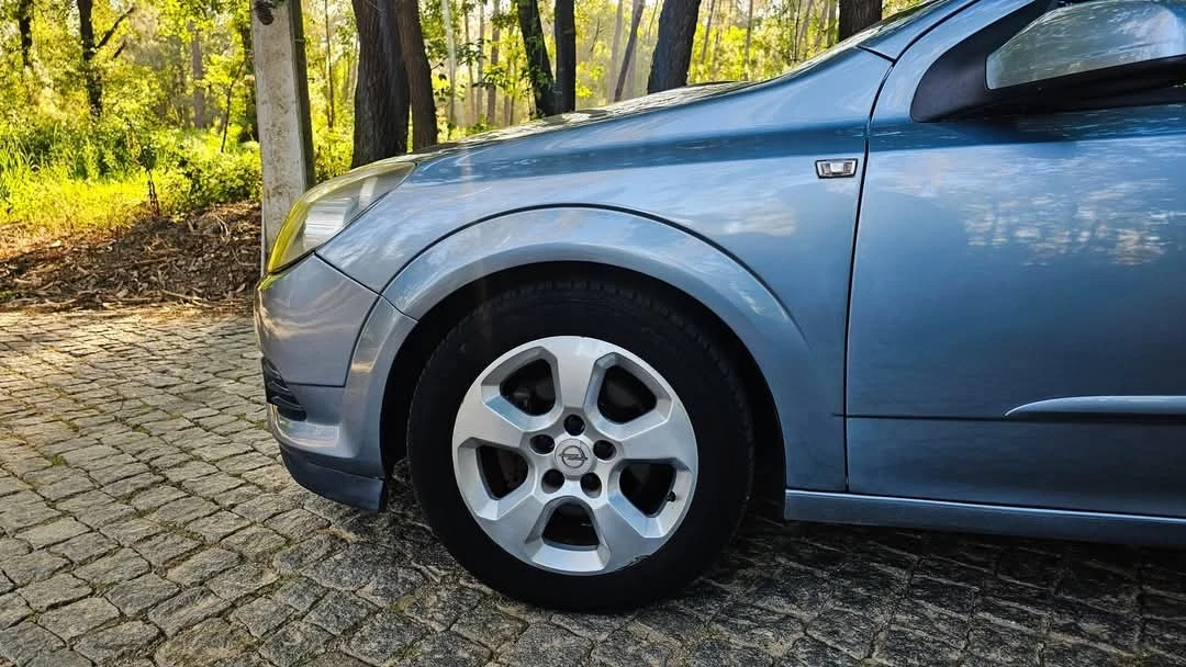 Opel Astra GTC 1.3 CDTi