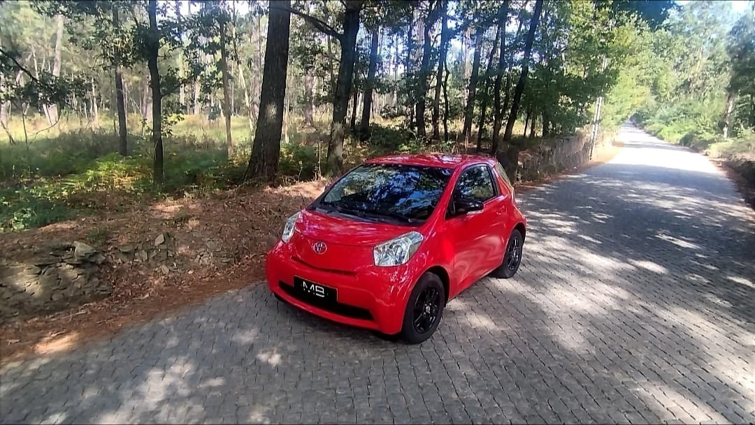 Toyota iQ 1.0 +