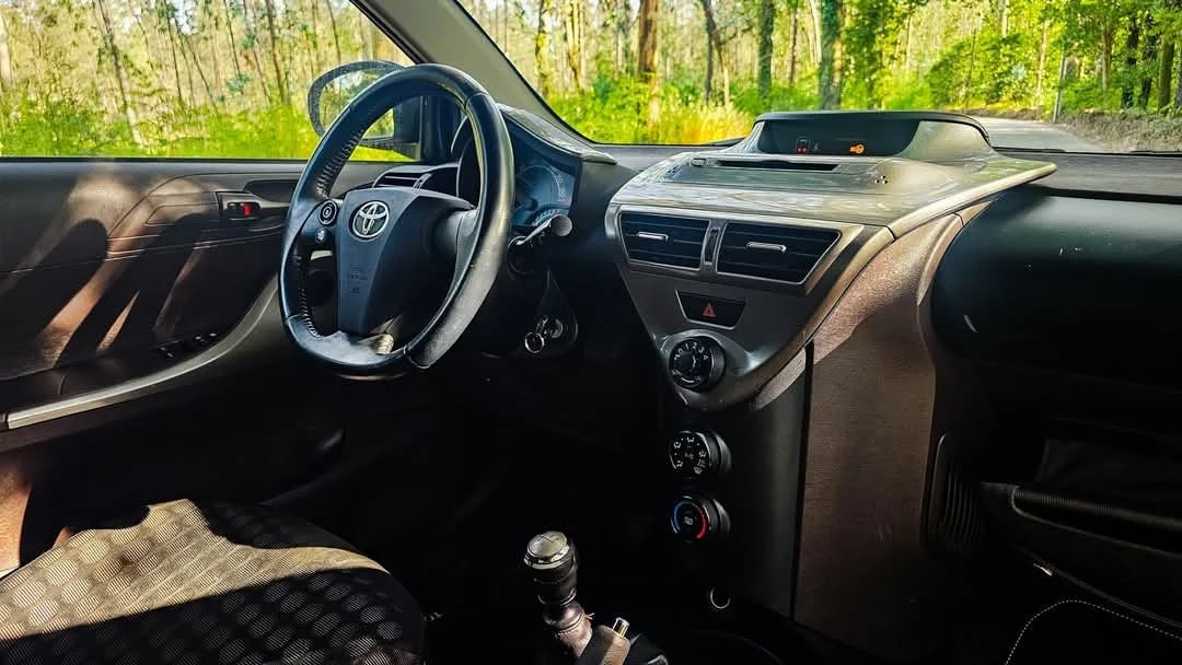 Toyota iQ 1.0 +