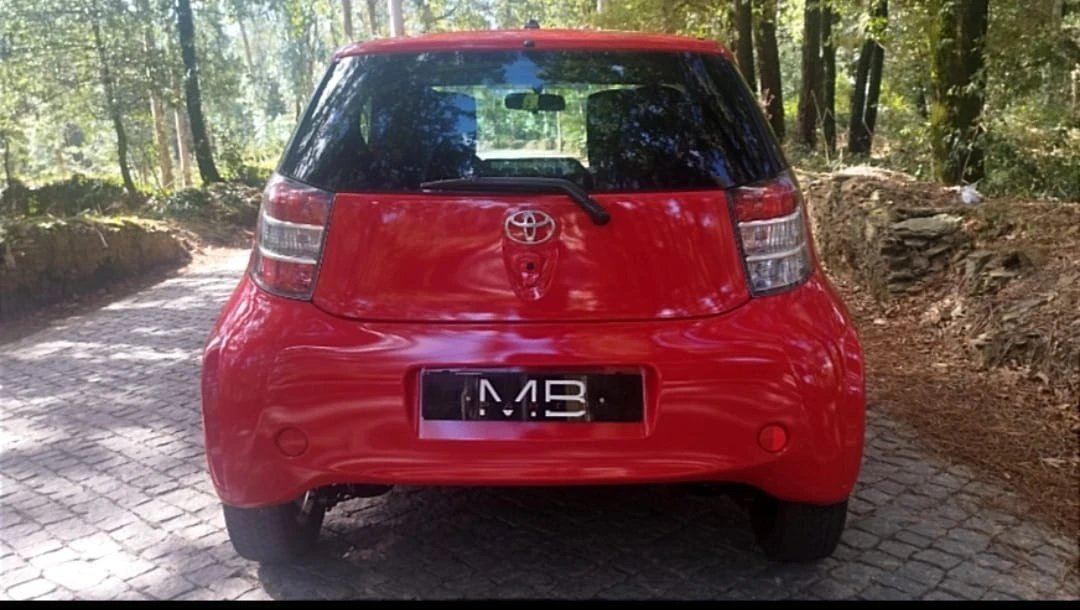 Toyota iQ 1.0 +