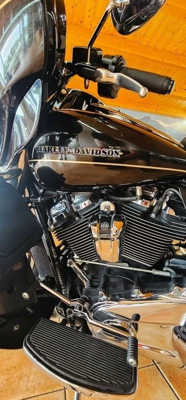 Harley-Davidson FLHTCUI  107 ELECTRA GLIDE ULTRA LIMITED Screamin&#039;Eagle