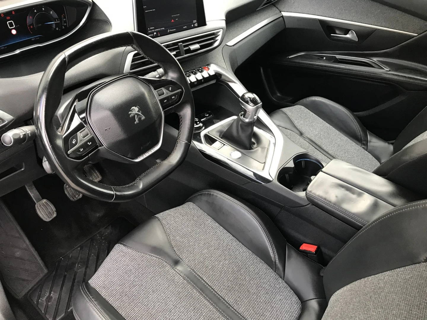 Peugeot 3008 1.6 BlueHDi Allure