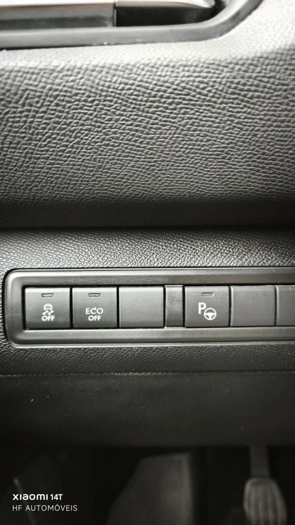 Peugeot 308 1.6 e-HDi Allure J17