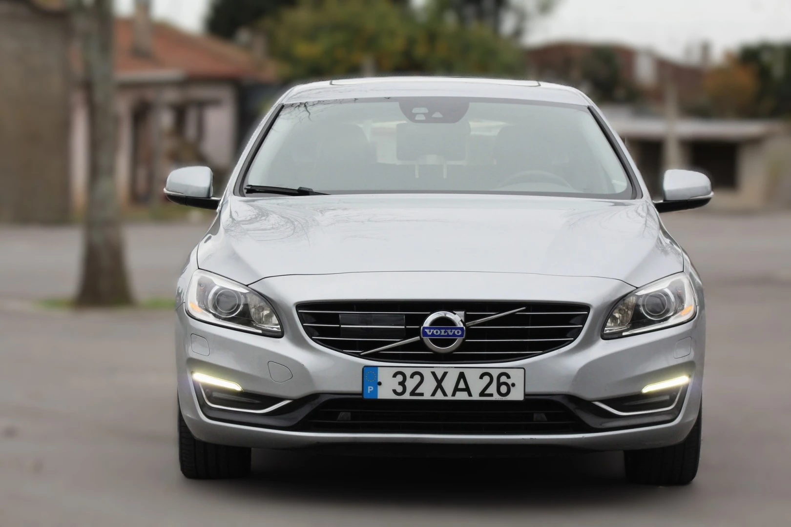 Volvo V60 2.4 D6 Momentum AWD Phev