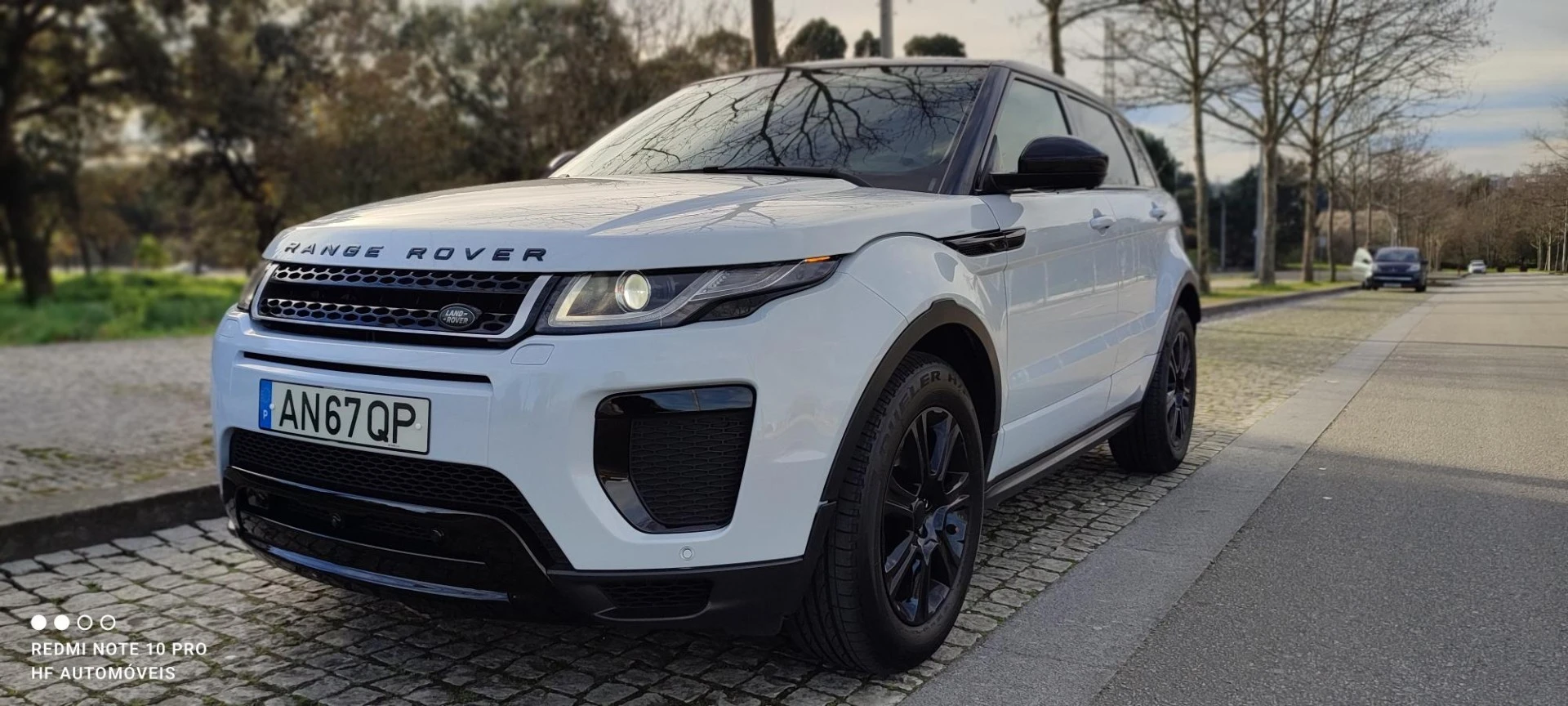 Land Rover Range Rover Evoque 2.0 D180 AWD R-Dynamic Auto