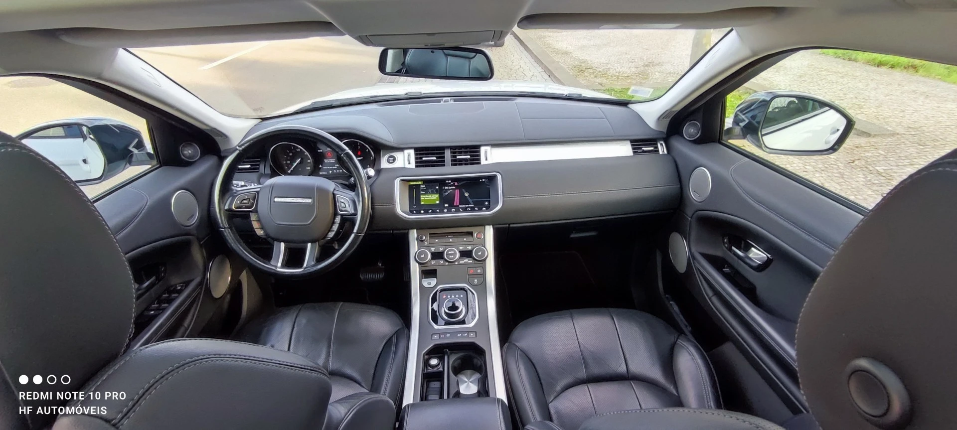 Land Rover Range Rover Evoque 2.0 D180 AWD R-Dynamic Auto