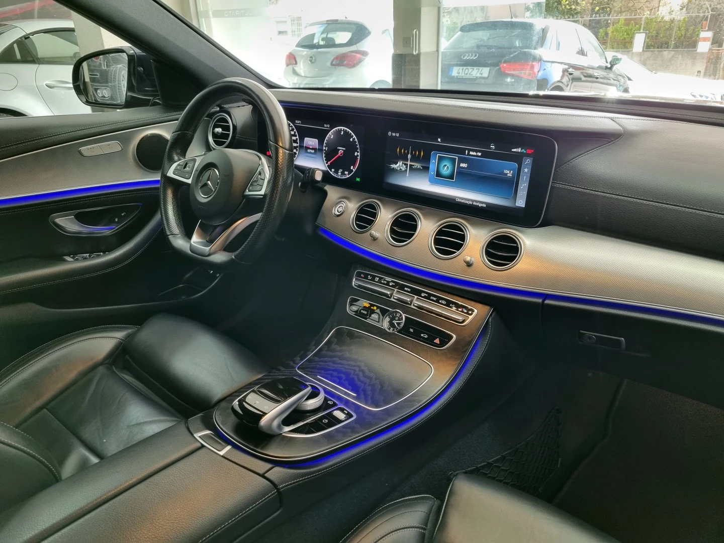 Mercedes-Benz E 220 AMG Line