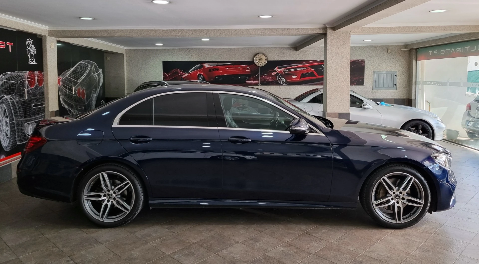 Mercedes-Benz E 220 AMG Line