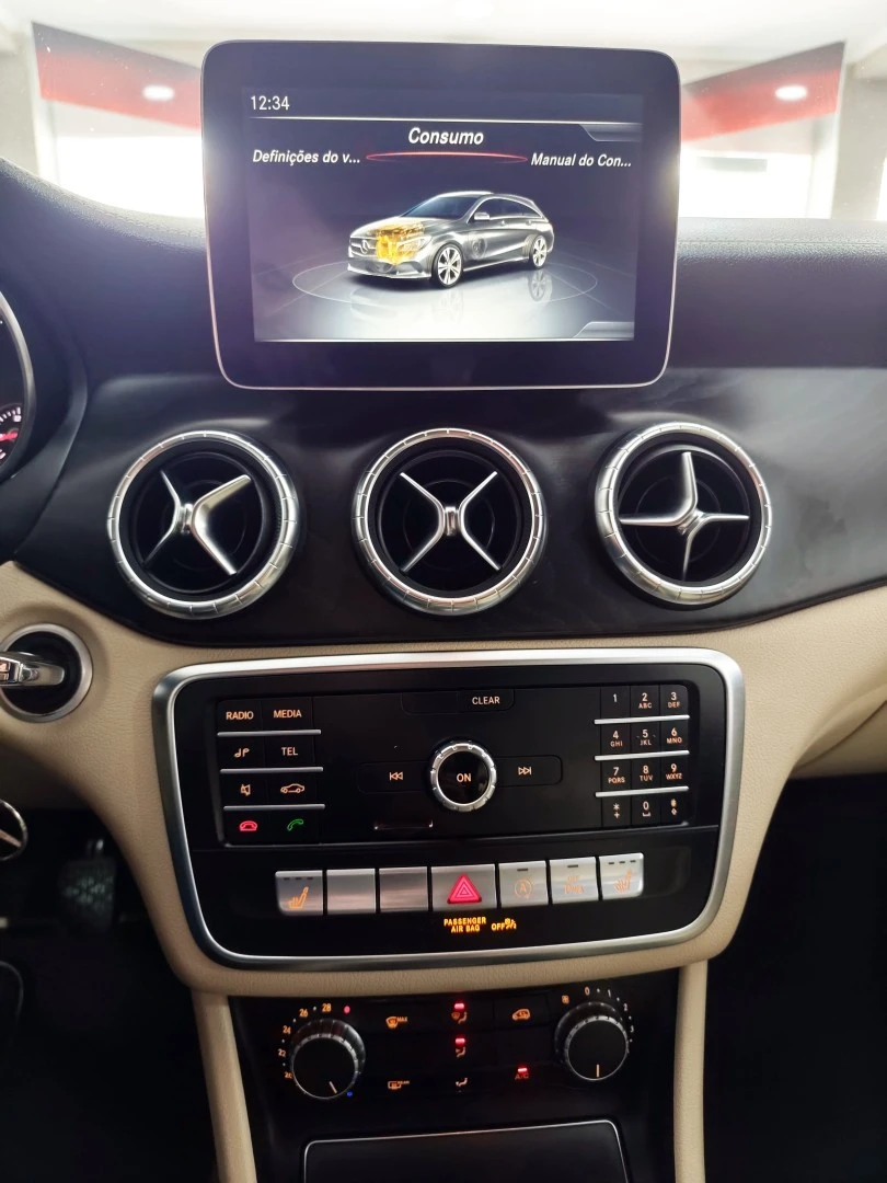 Mercedes-Benz CLA 200 d Shooting Brake Urban