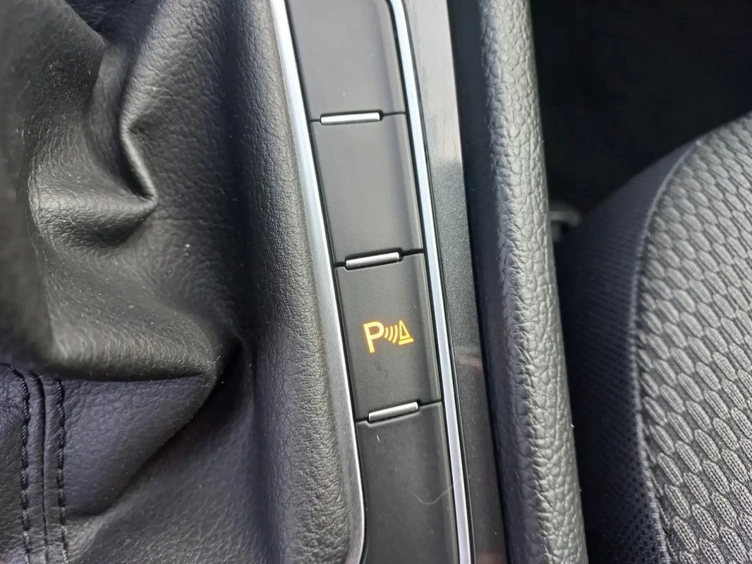 VW Golf 1.6 TDi Confortline