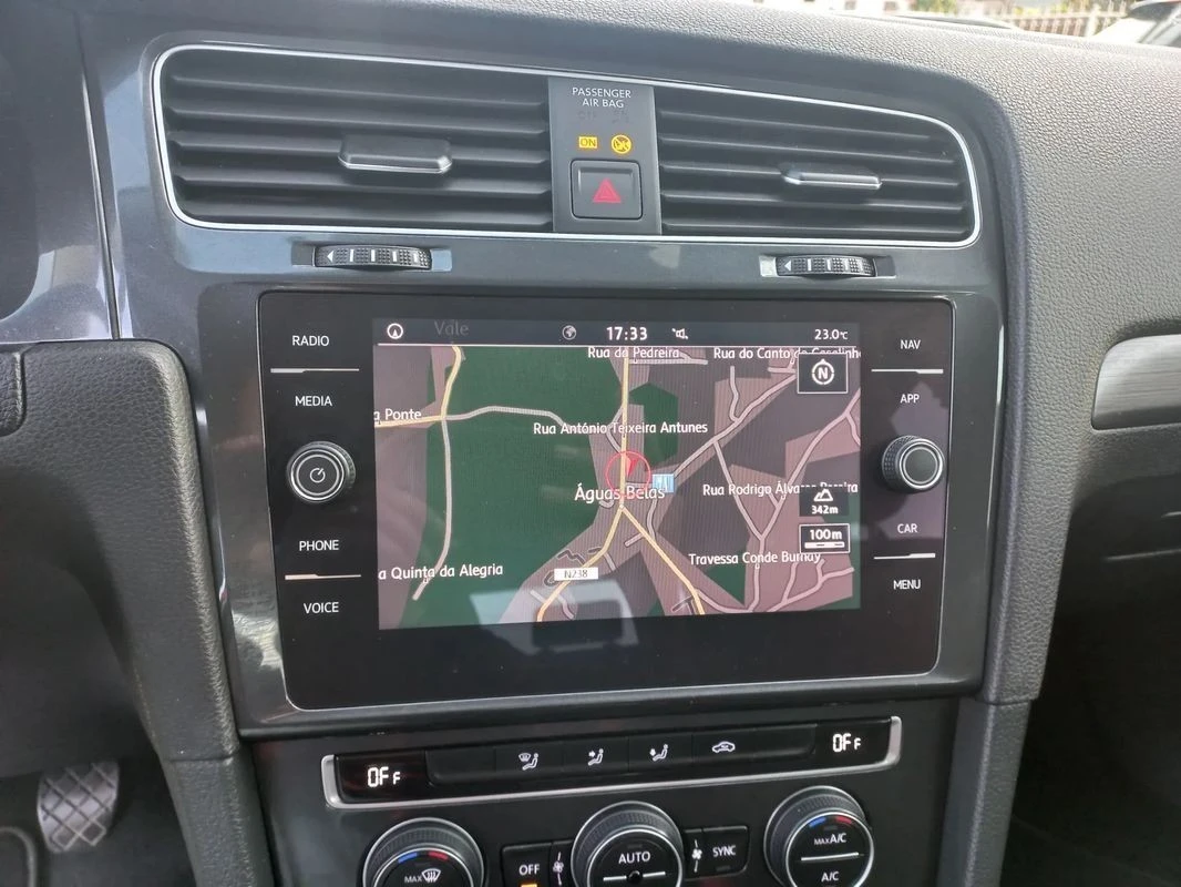 VW Golf 1.6 TDi Confortline