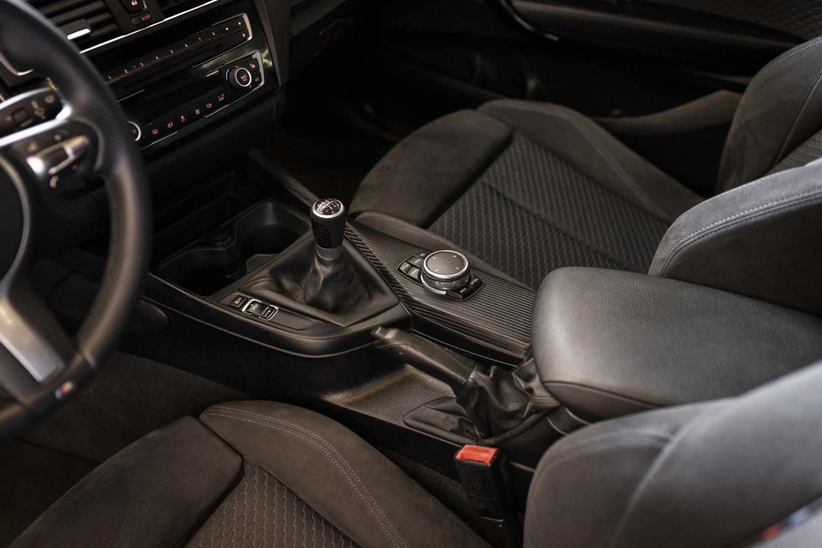 BMW 220 i Coupe Pack M