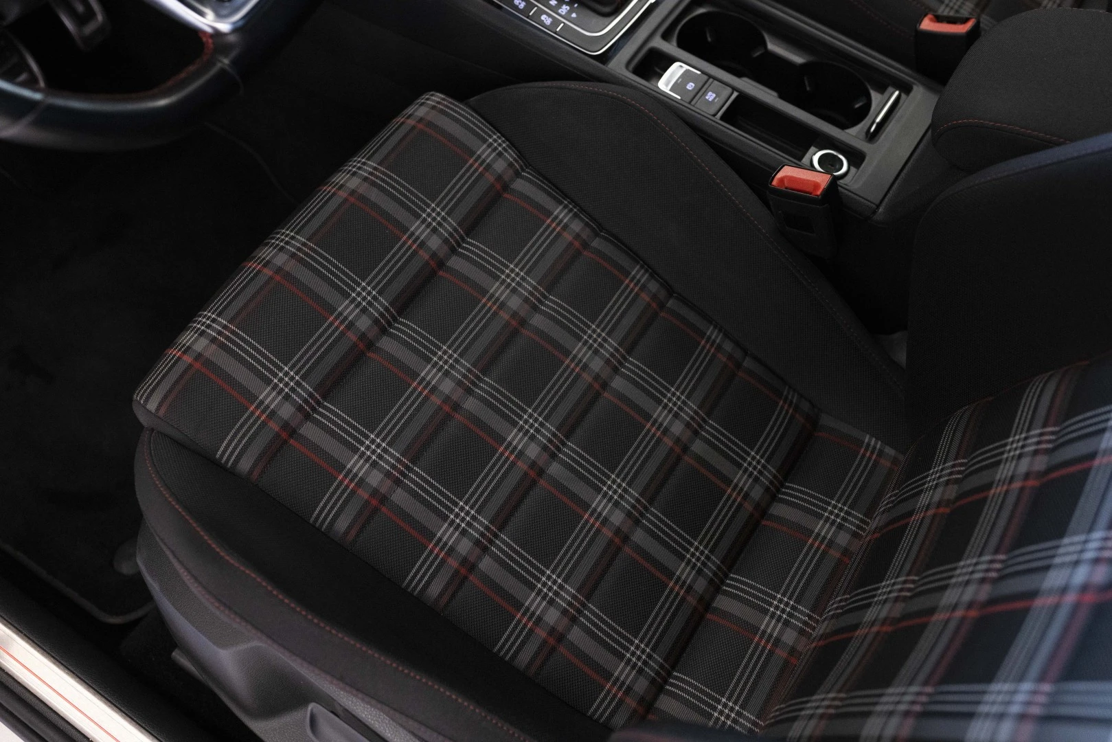 VW Golf GTI 2.0 TSI OPF DSG Performance