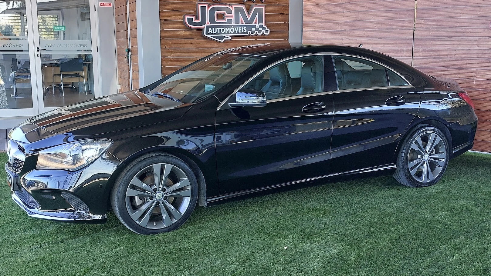 Mercedes-Benz CLA 180 d Shooting Brake Urban