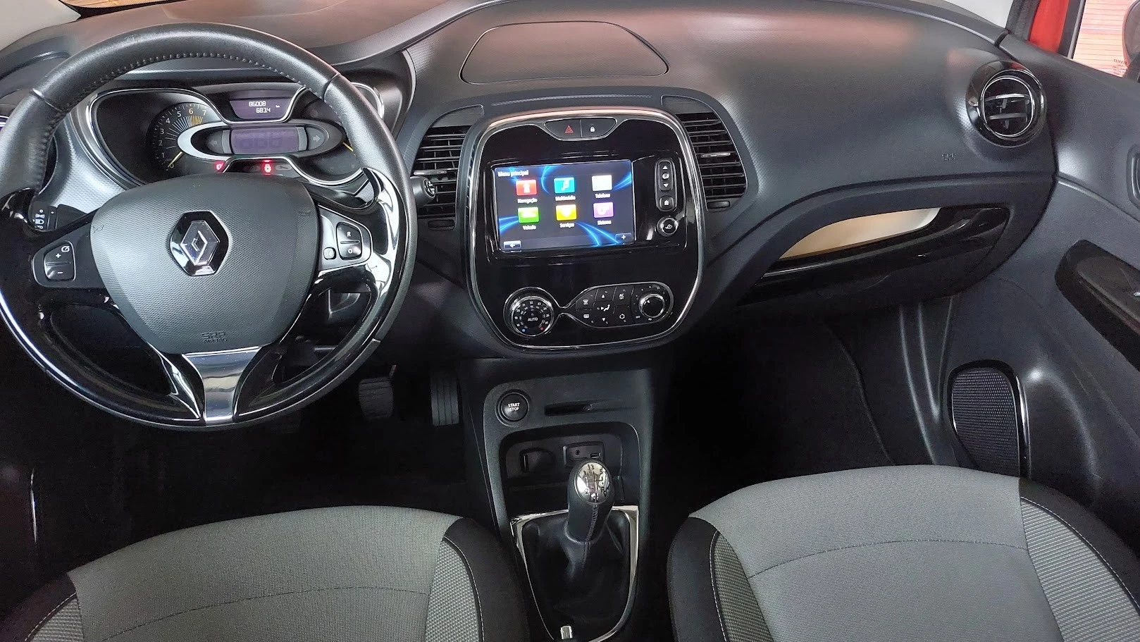 Renault Captur 0.9 TCE Exclusive XMOD