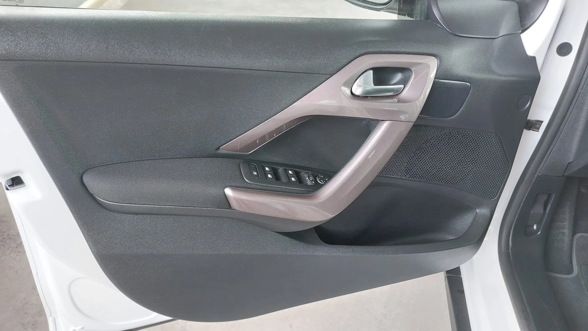 Peugeot 2008 1.6 e-HDi Active