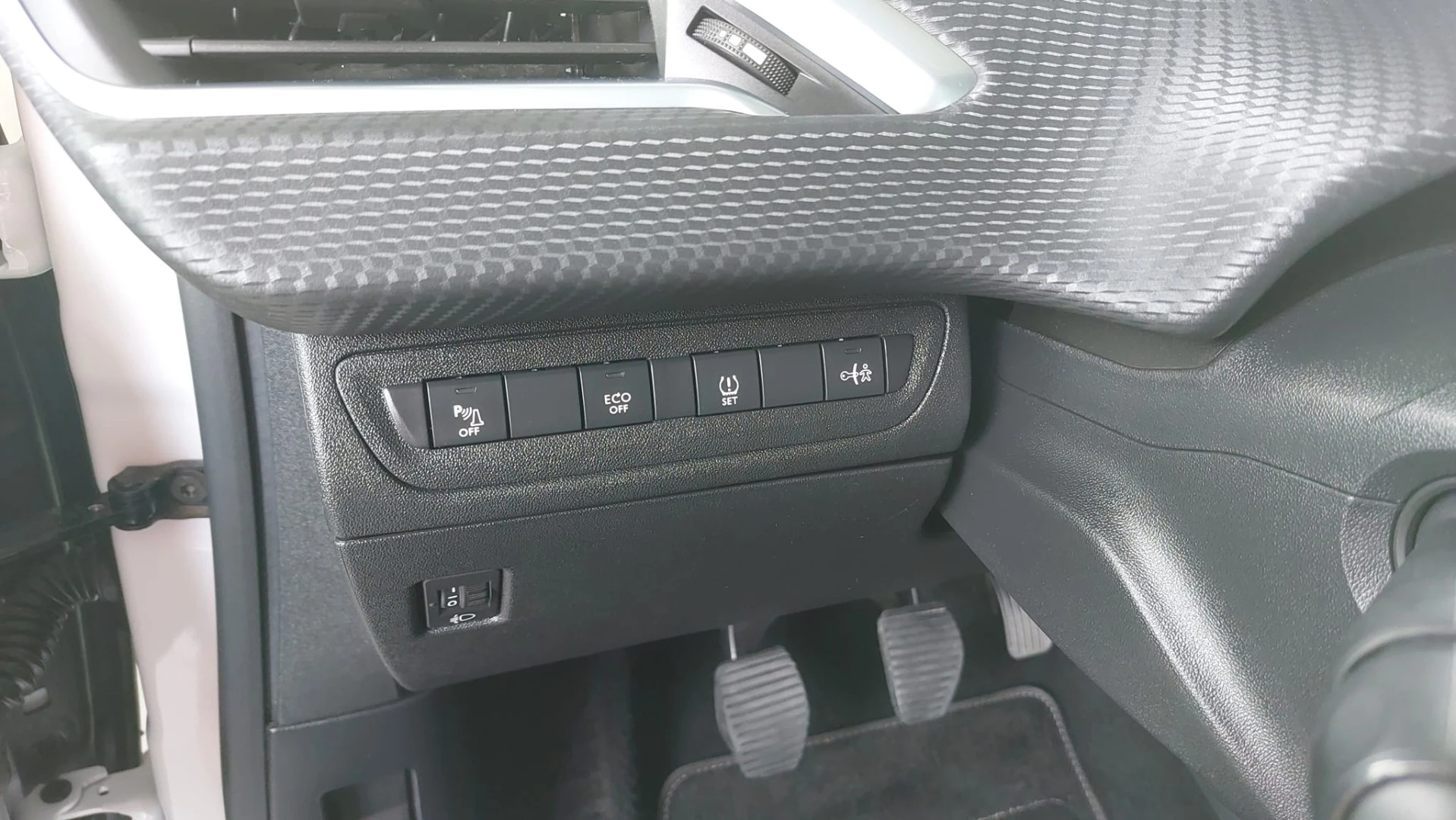 Peugeot 2008 1.6 e-HDi Active