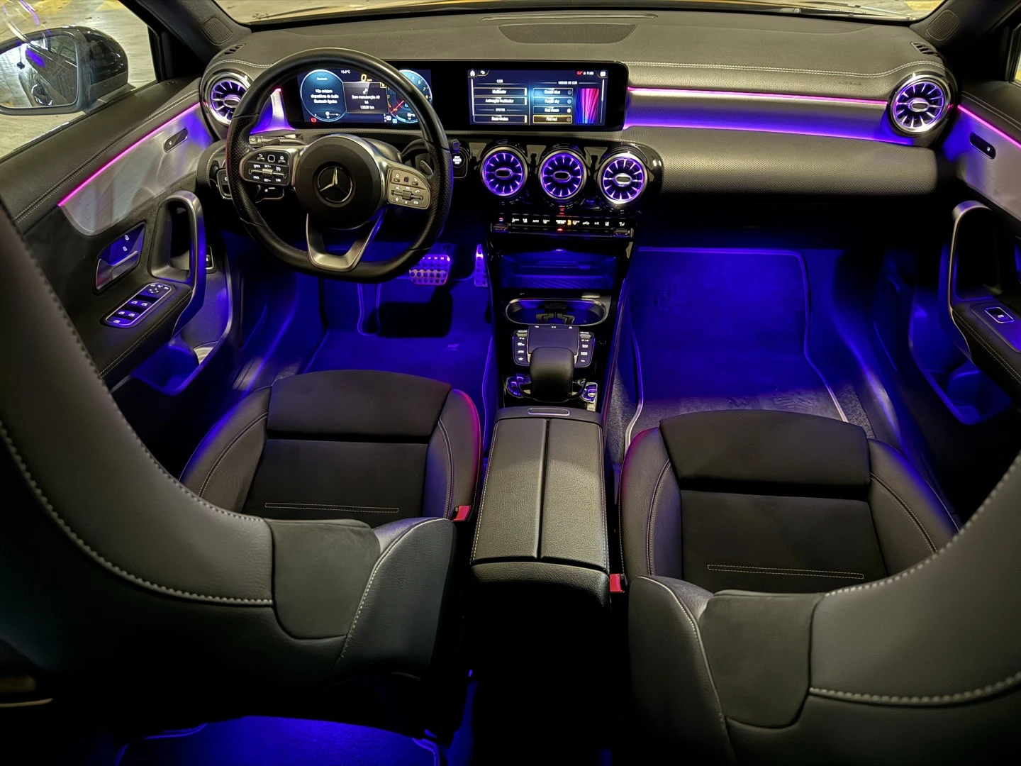 Mercedes-Benz A 250 e AMG Line