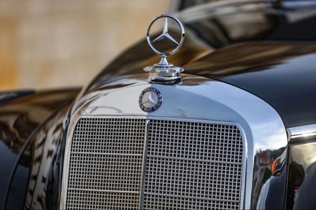 Mercedes-Benz 300 C 300