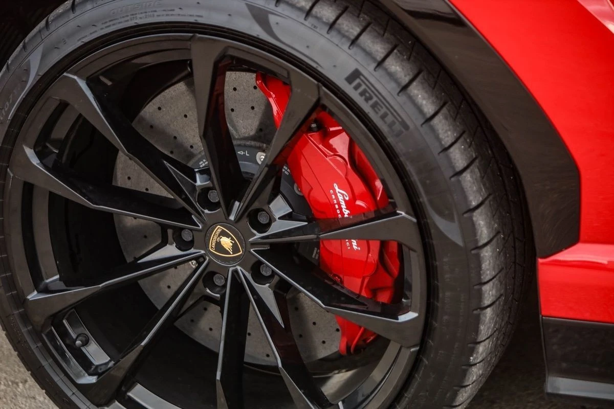 Lamborghini Urus 4.0 V8
