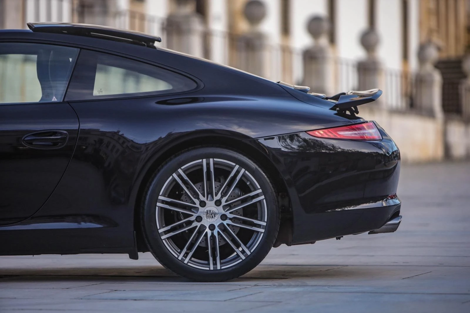 Porsche 911 (991) Carrera 4 Black Edition PDK
