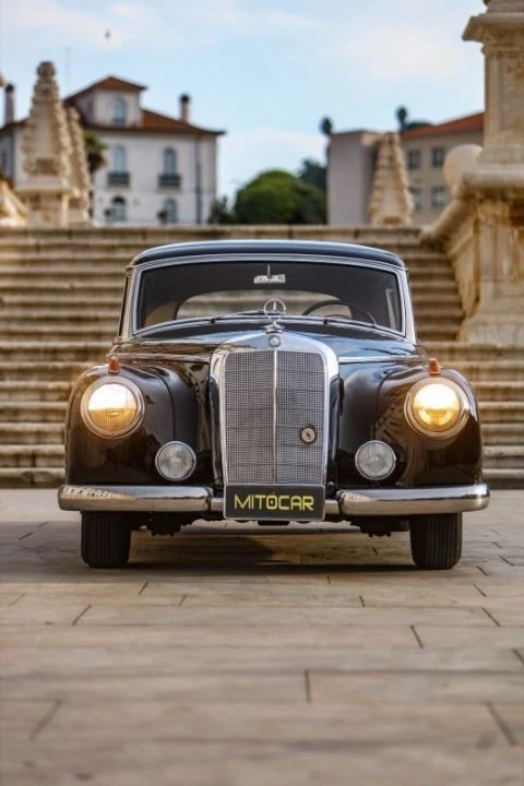 Mercedes-Benz 300 C 300
