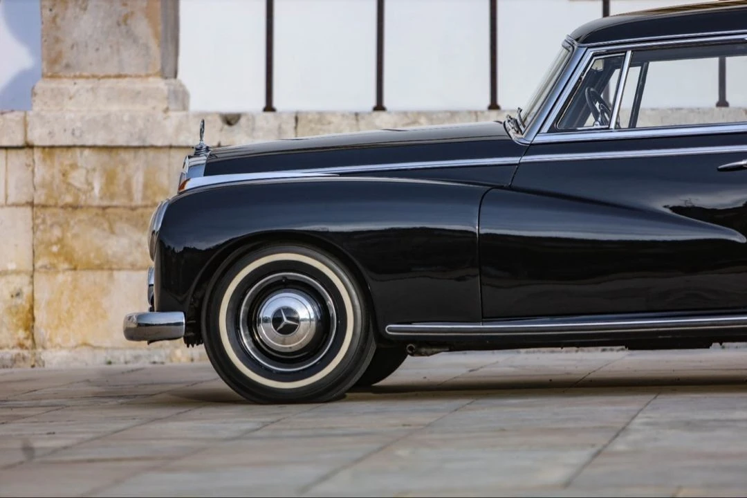 Mercedes-Benz 300 C 300