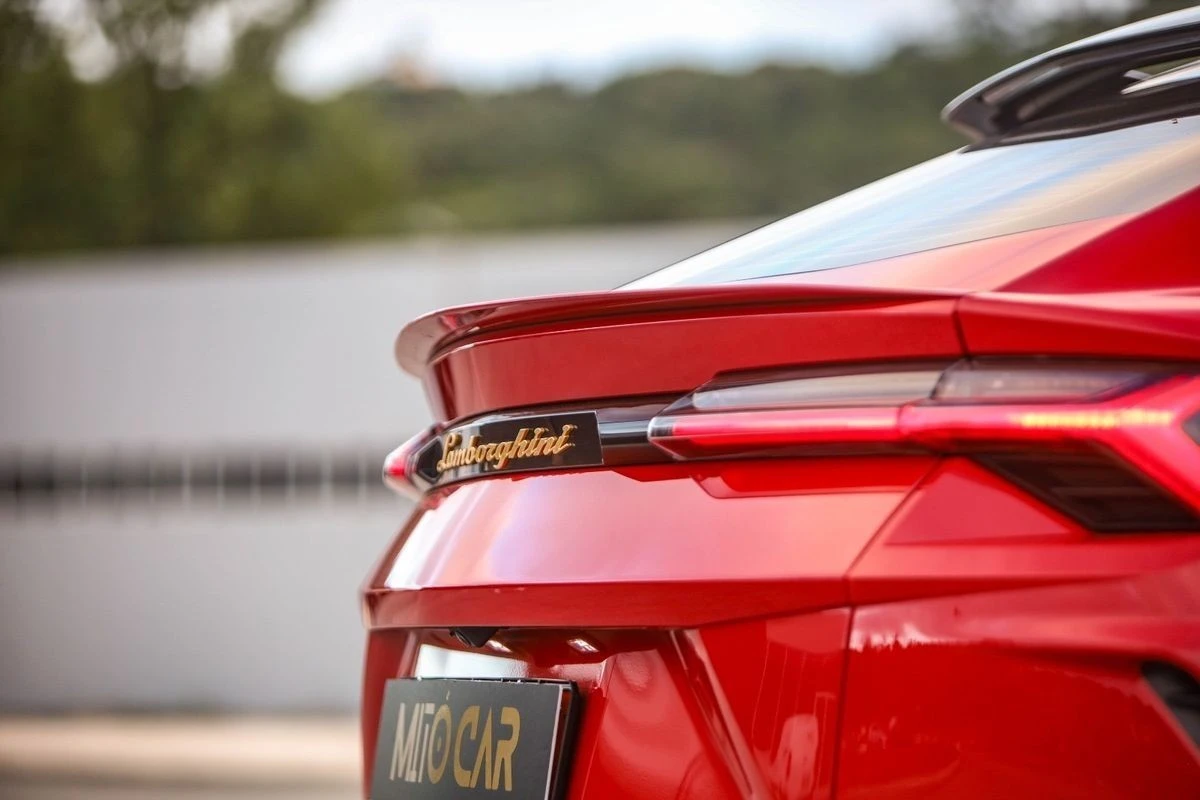 Lamborghini Urus 4.0 V8