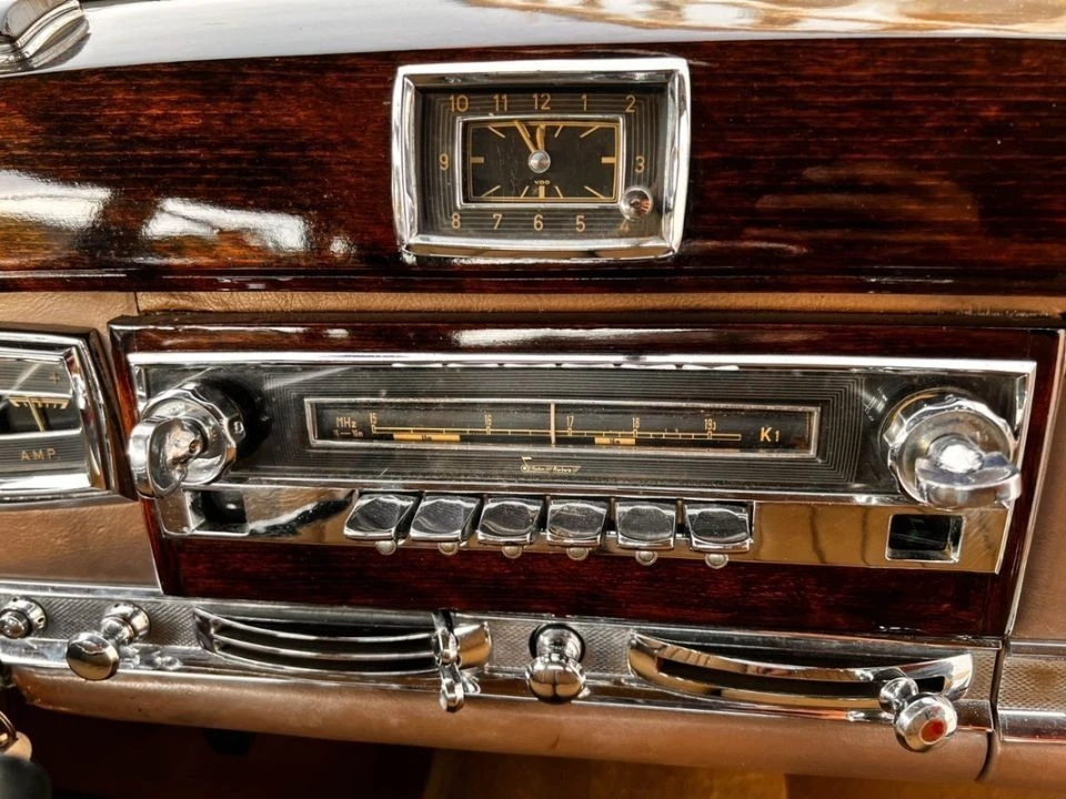 Mercedes-Benz 300 C 300