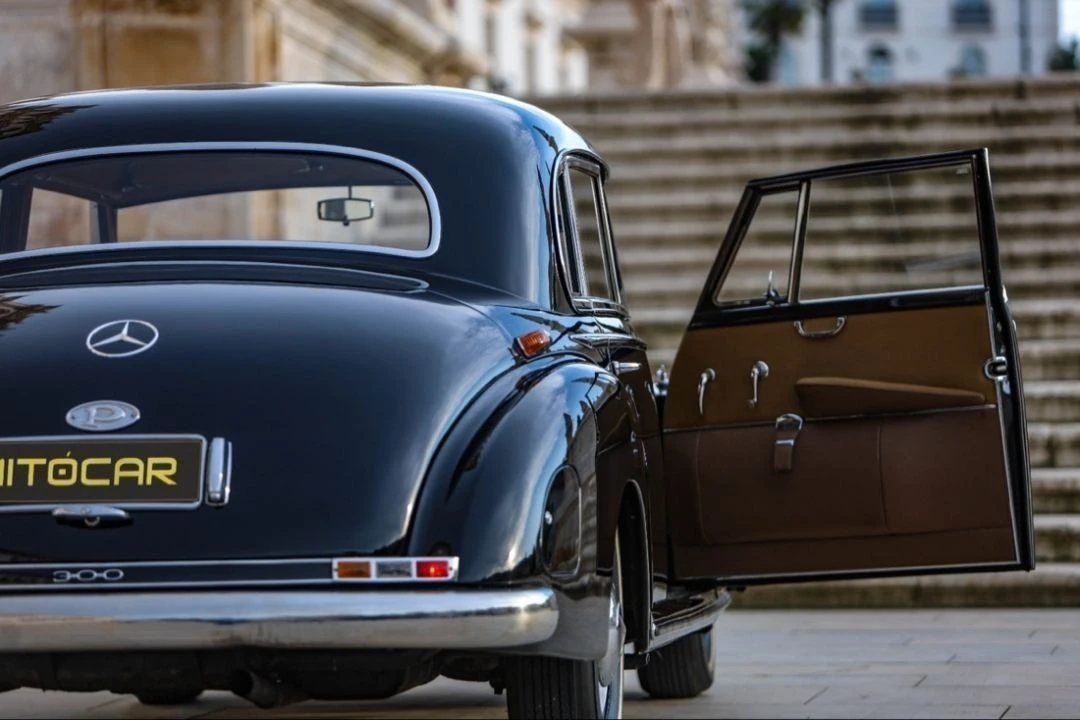 Mercedes-Benz 300 C 300
