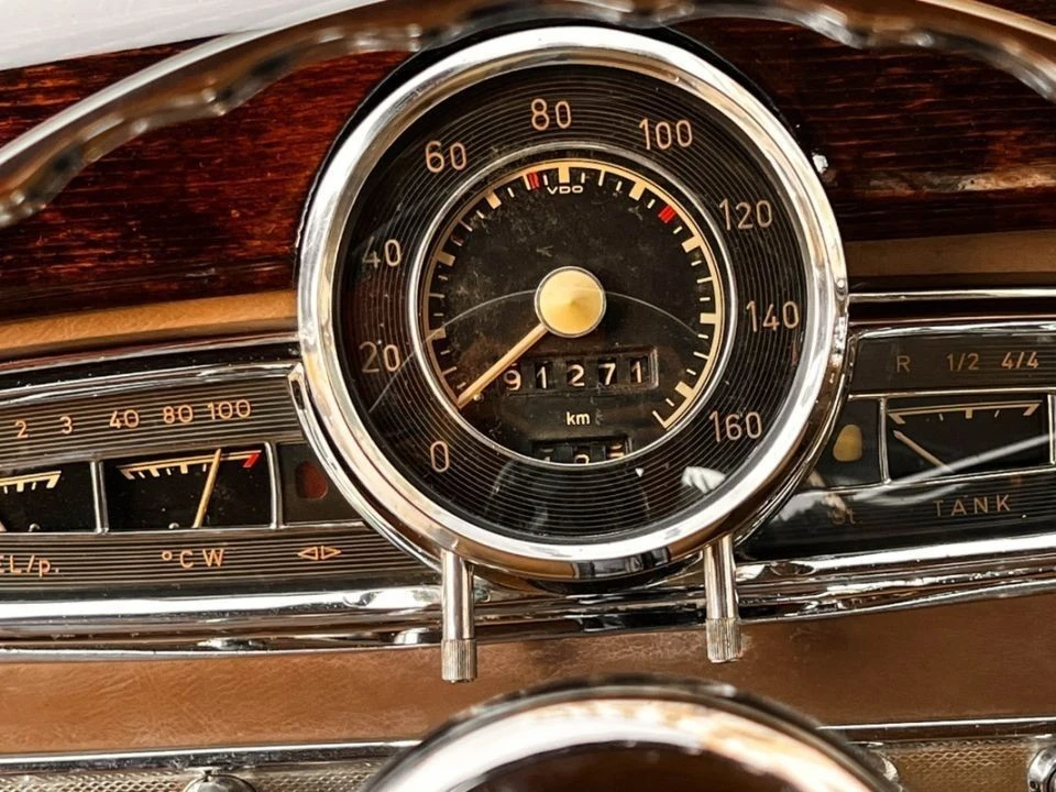 Mercedes-Benz 300 C 300