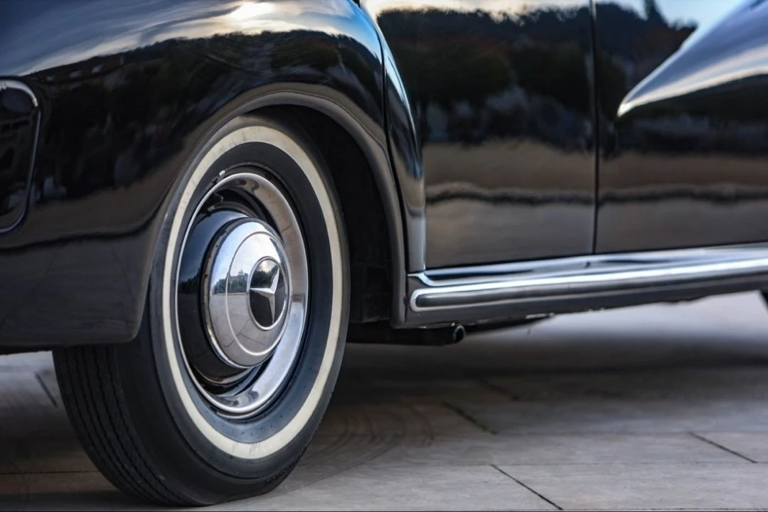 Mercedes-Benz 300 C 300