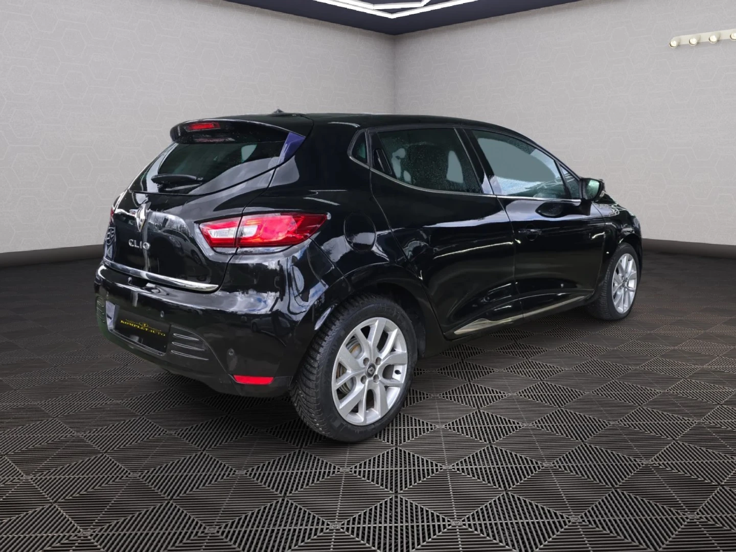 Renault Clio LIMITED