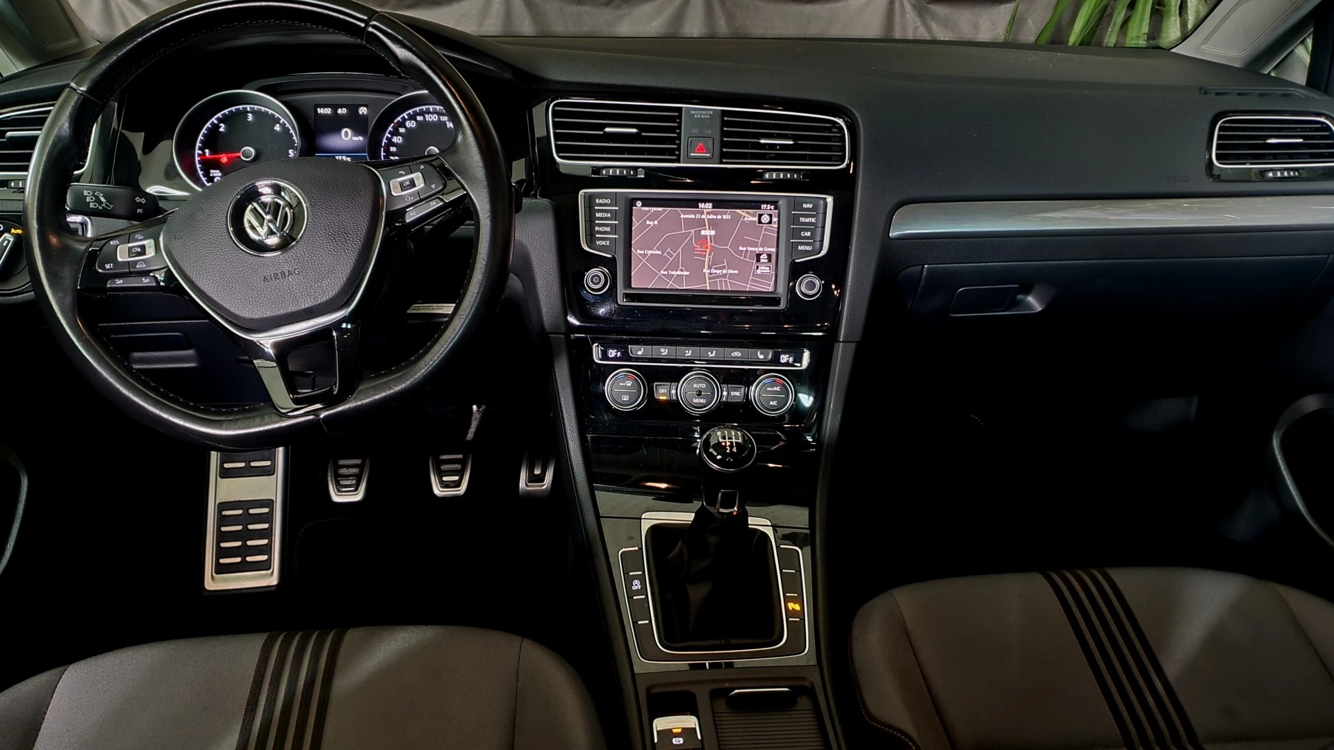 VW Golf Variant 1.6 TDI BlueMotion Allstar