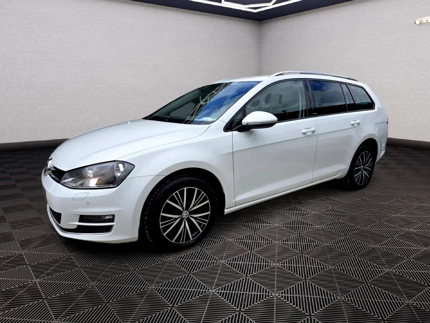 VW Golf Variant 1.6 TDI BlueMotion Allstar
