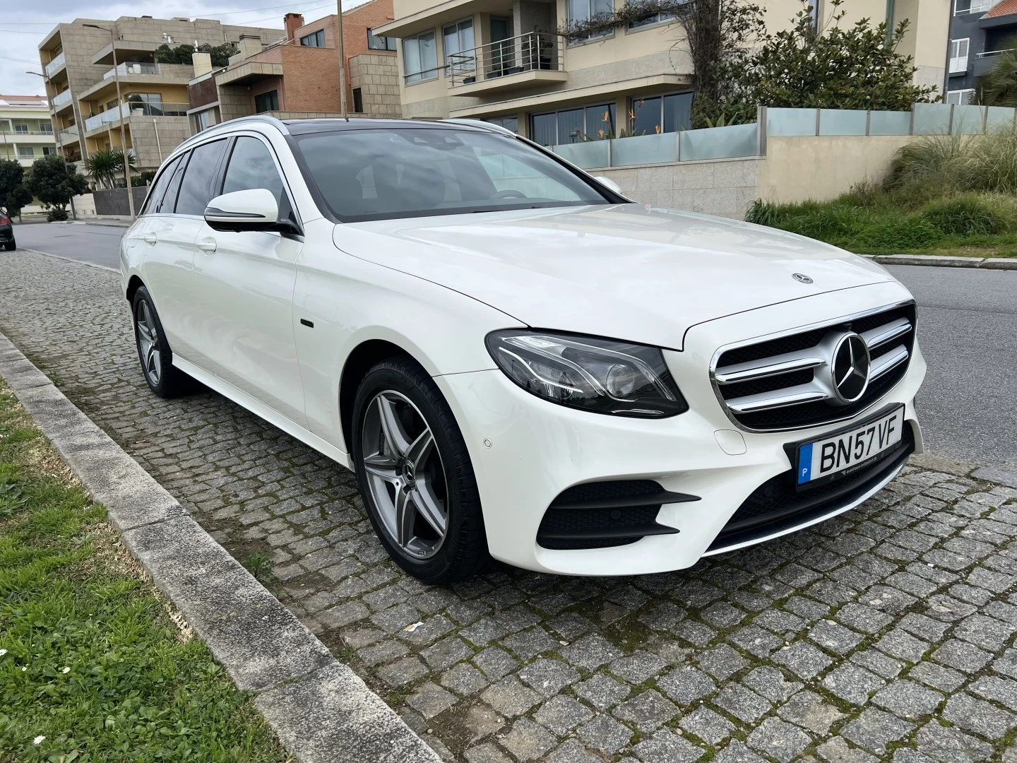 Mercedes-Benz E 300 De AMG Line