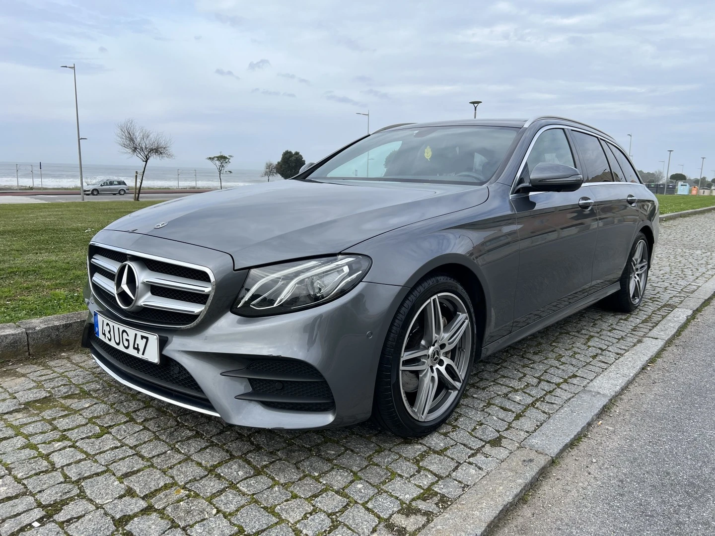 Mercedes-Benz E 220 D AMG