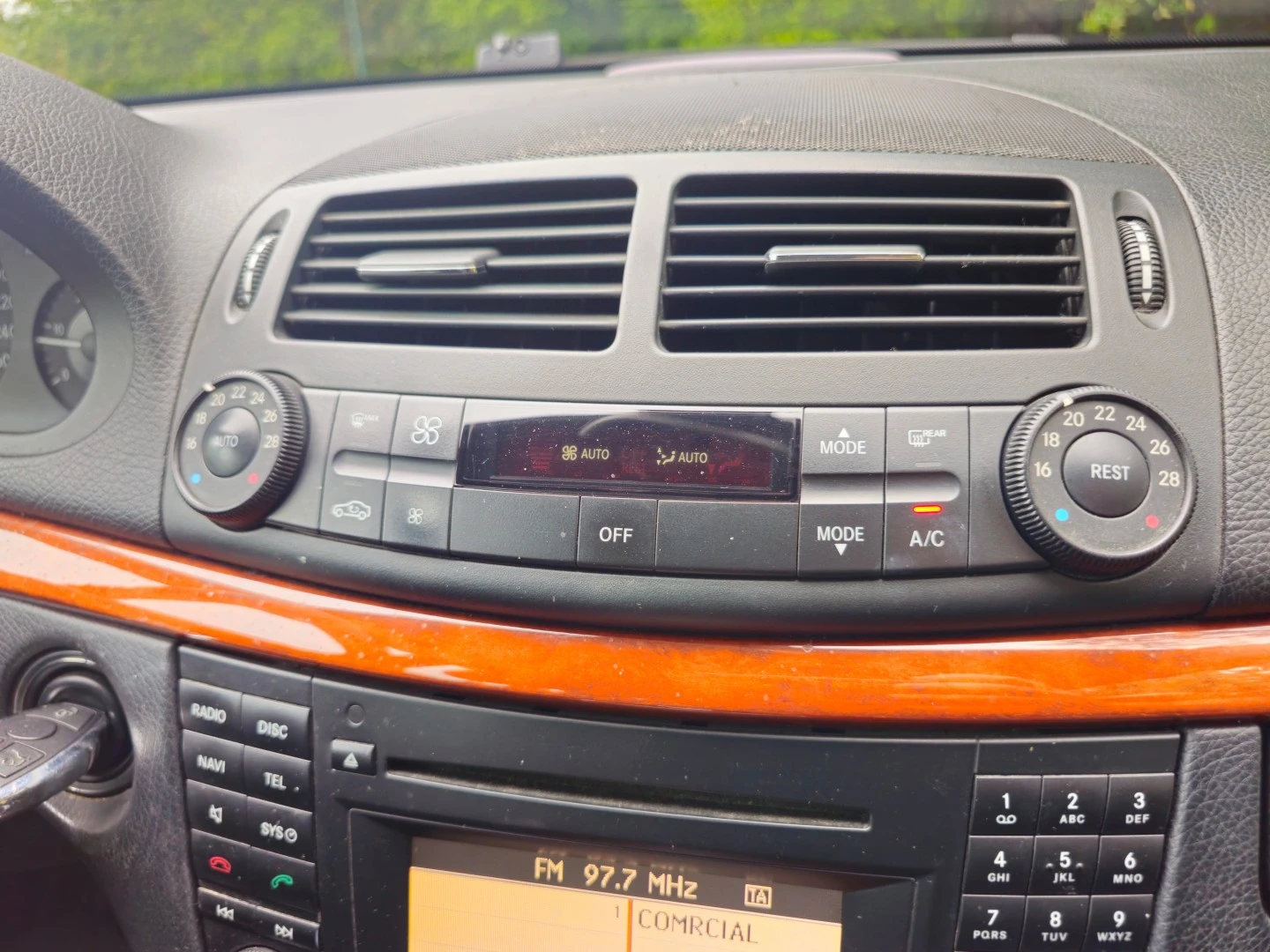 Mercedes-Benz E 200 T CDI Auto Classic