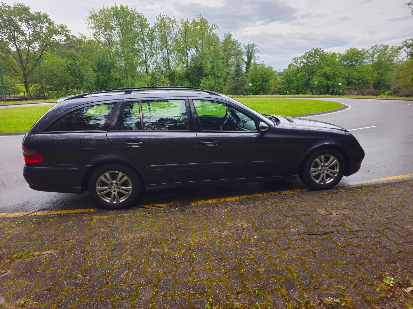Mercedes-Benz E 200 T CDI Auto Classic