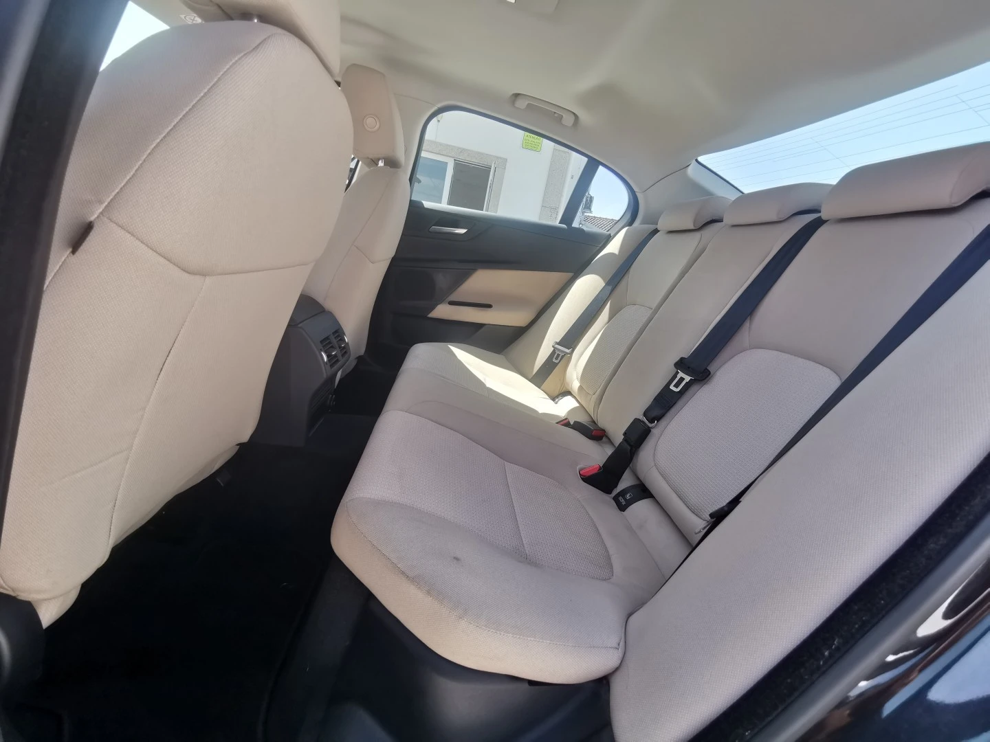 Jaguar XE 2.0 D Prestige Aut.