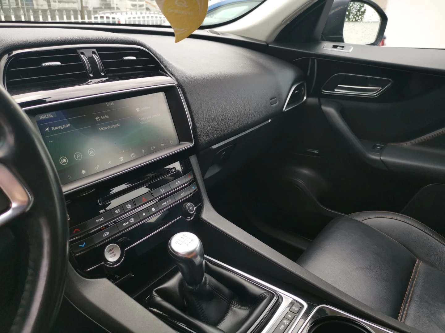 Jaguar F-Pace 2.0 i4D Portfolio